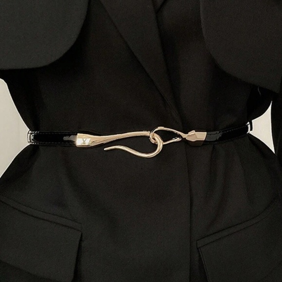Adjustable stylish waist hooked belt elegant ✨✨💕 - Picture 1 of 3